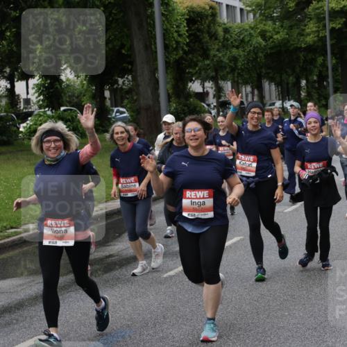 14.06.2026 - REWE Women's Run Jannik Wohlers http://msf.ph/oto/9814328 14.06.2026 10:40:32 Laufen 5192, 5507 meine-sportfotos.de