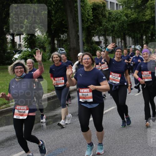 14.06.2026 - REWE Women's Run Jannik Wohlers http://msf.ph/oto/9814331 14.06.2026 10:40:33 Laufen 7, 5192, 5507 meine-sportfotos.de