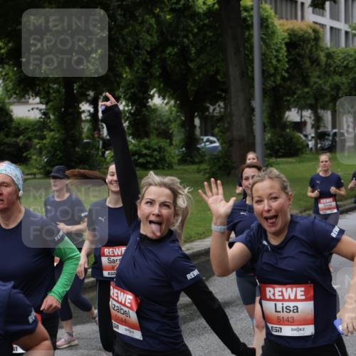 14.06.2026 - REWE Women's Run Jannik Wohlers http://msf.ph/oto/9814364 14.06.2026 10:40:37 Laufen 7, 5144, 577, 5143, 7 meine-sportfotos.de
