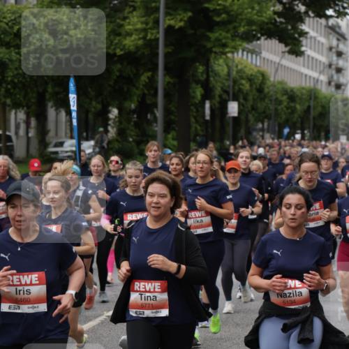 14.06.2026 - REWE Women's Run Jannik Wohlers http://msf.ph/oto/9814397 14.06.2026 10:40:46 Laufen 5417, 5460, 5771, 7, 5134 meine-sportfotos.de