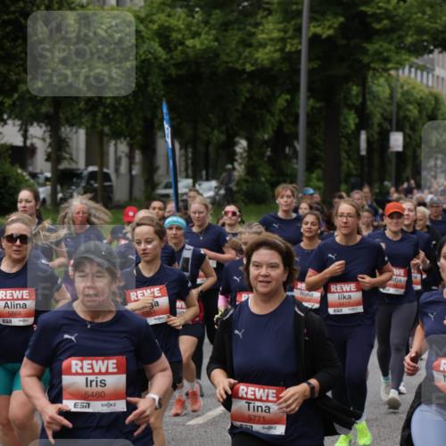 14.06.2026 - REWE Women's Run Jannik Wohlers http://msf.ph/oto/9814401 14.06.2026 10:40:47 Laufen 5864, 5351, 5460, 5771, 550, 5417, 57 meine-sportfotos.de