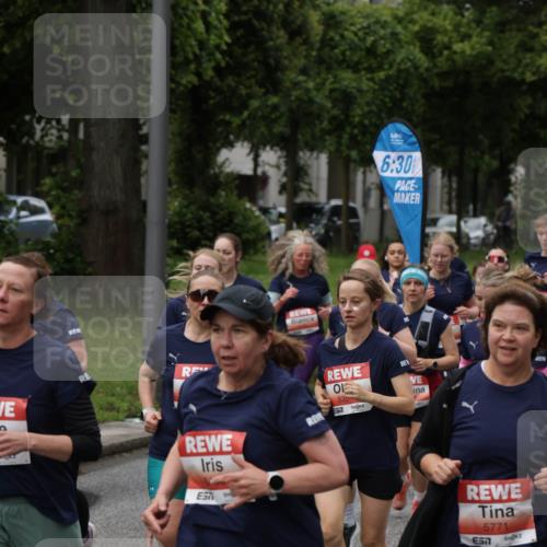 14.06.2026 - REWE Women's Run Jannik Wohlers http://msf.ph/oto/9814407 14.06.2026 10:40:47 Laufen 535, 577, 6, 30, 5771 meine-sportfotos.de