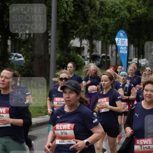 14.06.2026 - REWE Women's Run Jannik Wohlers http://msf.ph/oto/9814408 14.06.2026 10:40:47 Laufen 58, 5460, 6, 30, 5771, 51 meine-sportfotos.de
