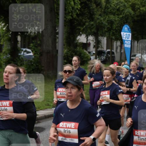 14.06.2026 - REWE Women's Run Jannik Wohlers http://msf.ph/oto/9814409 14.06.2026 10:40:47 Laufen 5864, 57, 5460, 6, 30, 01, 5771 meine-sportfotos.de