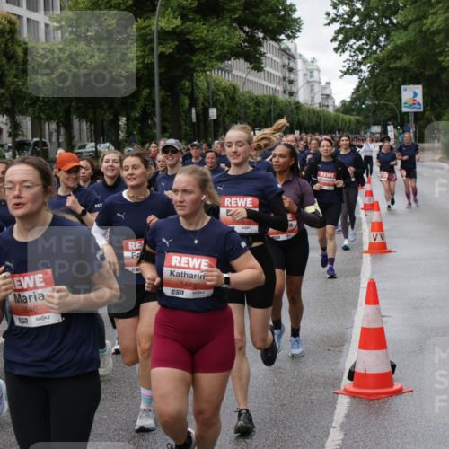 14.06.2026 - REWE Women's Run Jannik Wohlers http://msf.ph/oto/9814424 14.06.2026 10:40:50 Laufen 5601, 5546, 577, 5445, 7 meine-sportfotos.de