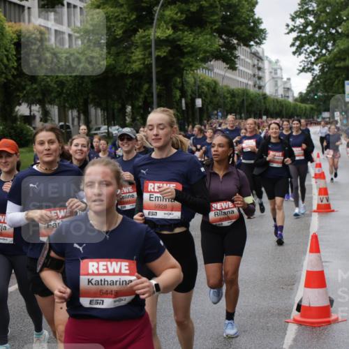 14.06.2026 - REWE Women's Run Jannik Wohlers http://msf.ph/oto/9814429 14.06.2026 10:40:50 Laufen 5282, 5341, 5928, 7, 5486, 5445, 7 meine-sportfotos.de