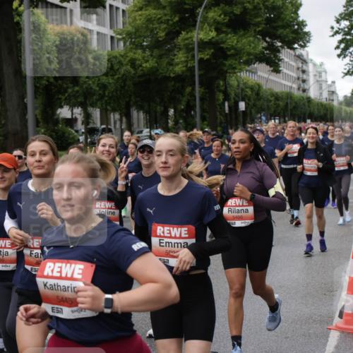 14.06.2026 - REWE Women's Run Jannik Wohlers http://msf.ph/oto/9814434 14.06.2026 10:40:51 Laufen 57, 5586, 57, 5445, 500, 5486 meine-sportfotos.de
