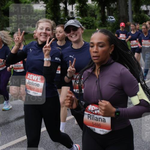 14.06.2026 - REWE Women's Run Jannik Wohlers http://msf.ph/oto/9814441 14.06.2026 10:40:52 Laufen 5242, 53, 51, 5486 meine-sportfotos.de