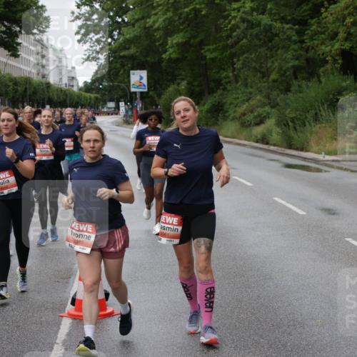 14.06.2026 - REWE Women's Run Jannik Wohlers http://msf.ph/oto/9814459 14.06.2026 10:40:58 Laufen 5963, 7, 7, 6310, 5561 meine-sportfotos.de