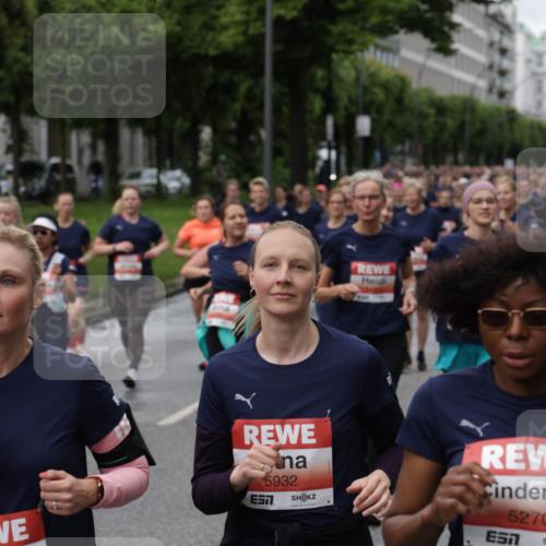 14.06.2026 - REWE Women's Run Jannik Wohlers http://msf.ph/oto/9814468 14.06.2026 10:41:02 Laufen 95, 5932, 57, 837, 5270, 7 meine-sportfotos.de