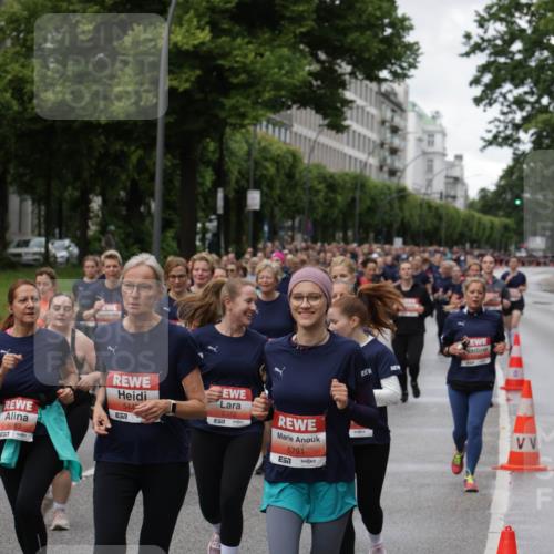 14.06.2026 - REWE Women's Run Jannik Wohlers http://msf.ph/oto/9814473 14.06.2026 10:41:03 Laufen 5283, 544, 5372, 7, 5791 meine-sportfotos.de