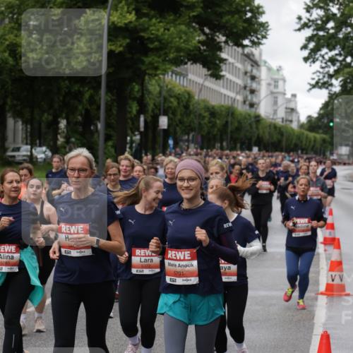14.06.2026 - REWE Women's Run Jannik Wohlers http://msf.ph/oto/9814475 14.06.2026 10:41:03 Laufen 5283, 542, 5372, 7, 5791 meine-sportfotos.de