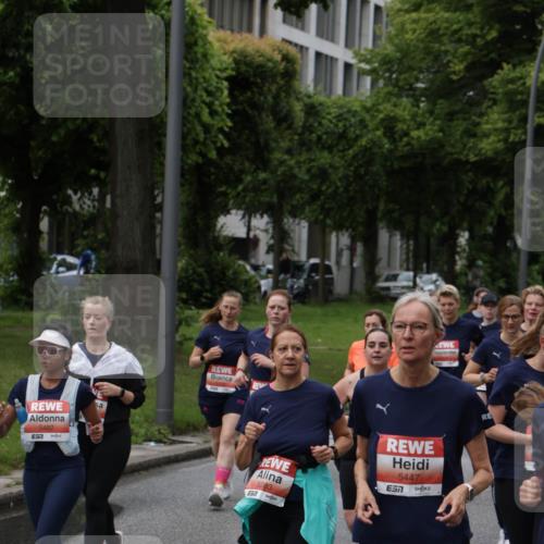 14.06.2026 - REWE Women's Run Jannik Wohlers http://msf.ph/oto/9814477 14.06.2026 10:41:03 Laufen 5482, 7, 5283, 5447, 7 meine-sportfotos.de