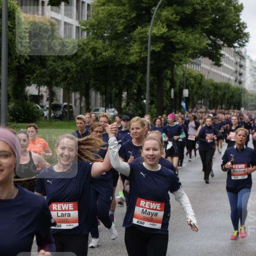 14.06.2026 - REWE Women's Run Jannik Wohlers http://msf.ph/oto/9814482 14.06.2026 10:41:05 Laufen 5372, 5428, 7 meine-sportfotos.de