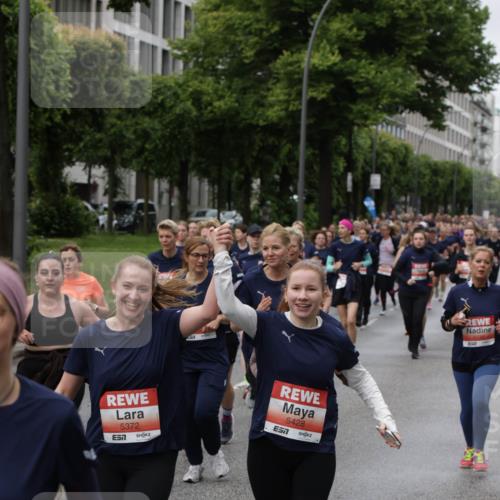 14.06.2026 - REWE Women's Run Jannik Wohlers http://msf.ph/oto/9814483 14.06.2026 10:41:05 Laufen 5372, 7, 5428 meine-sportfotos.de