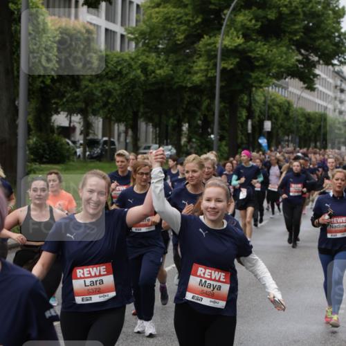 14.06.2026 - REWE Women's Run Jannik Wohlers http://msf.ph/oto/9814484 14.06.2026 10:41:05 Laufen 5372, 7, 5428, 7 meine-sportfotos.de