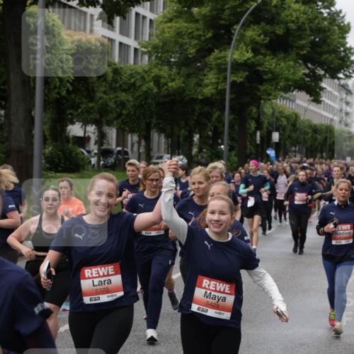 14.06.2026 - REWE Women's Run Jannik Wohlers http://msf.ph/oto/9814485 14.06.2026 10:41:05 Laufen 5372, 51, 5428, 7 meine-sportfotos.de