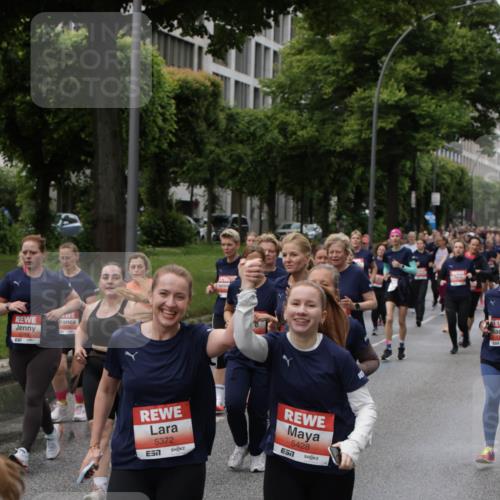 14.06.2026 - REWE Women's Run Jannik Wohlers http://msf.ph/oto/9814491 14.06.2026 10:41:05 Laufen 5372, 57, 5428 meine-sportfotos.de