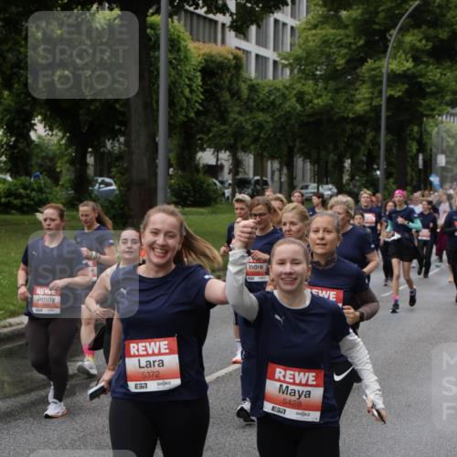 14.06.2026 - REWE Women's Run Jannik Wohlers http://msf.ph/oto/9814494 14.06.2026 10:41:05 Laufen 5372, 57, 5428 meine-sportfotos.de