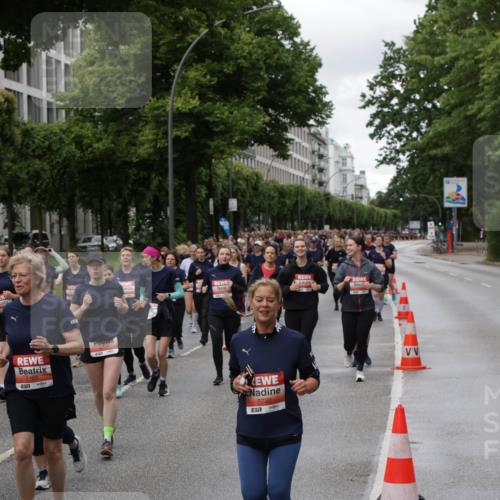 14.06.2026 - REWE Women's Run Jannik Wohlers http://msf.ph/oto/9814500 14.06.2026 10:41:07 Laufen 5732, 57, 1 meine-sportfotos.de
