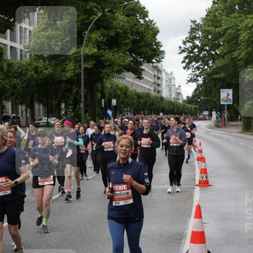 14.06.2026 - REWE Women's Run Jannik Wohlers http://msf.ph/oto/9814503 14.06.2026 10:41:07 Laufen 69, 5732, 657 meine-sportfotos.de