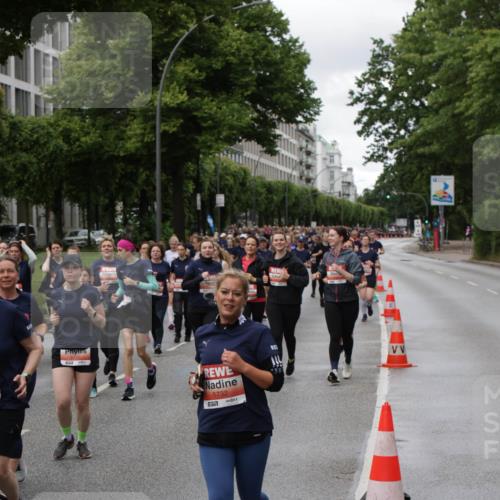 14.06.2026 - REWE Women's Run Jannik Wohlers http://msf.ph/oto/9814505 14.06.2026 10:41:07 Laufen 5732, 7 meine-sportfotos.de