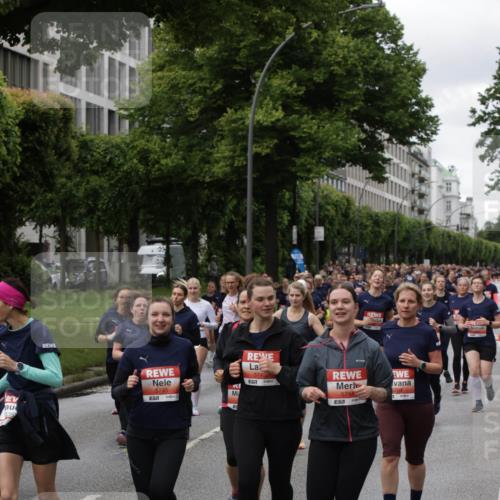 14.06.2026 - REWE Women's Run Jannik Wohlers http://msf.ph/oto/9814515 14.06.2026 10:41:10 Laufen 5745, 5743, 7, 5744, 57 meine-sportfotos.de