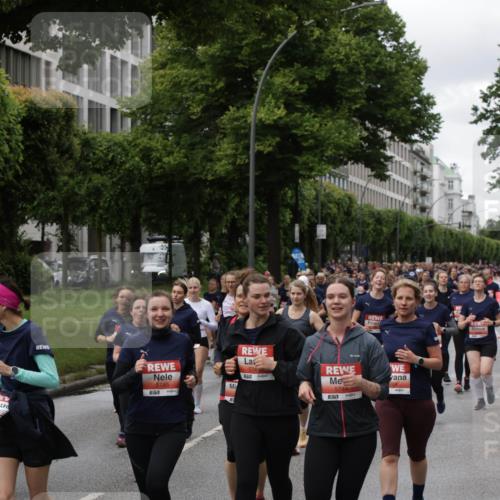 14.06.2026 - REWE Women's Run Jannik Wohlers http://msf.ph/oto/9814516 14.06.2026 10:41:10 Laufen 5745, 574, 7, 574, 204 meine-sportfotos.de
