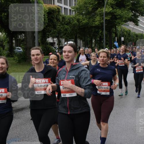 14.06.2026 - REWE Women's Run Jannik Wohlers http://msf.ph/oto/9814525 14.06.2026 10:41:12 Laufen 657, 5745, 7, 5743, 57, 5744, 5204, 577 meine-sportfotos.de