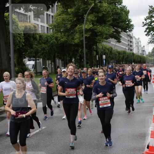14.06.2026 - REWE Women's Run Jannik Wohlers http://msf.ph/oto/9814540 14.06.2026 10:41:13 Laufen 327, 7 meine-sportfotos.de