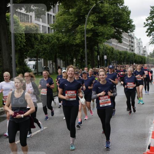 14.06.2026 - REWE Women's Run Jannik Wohlers http://msf.ph/oto/9814541 14.06.2026 10:41:13 Laufen 827, 5748 meine-sportfotos.de