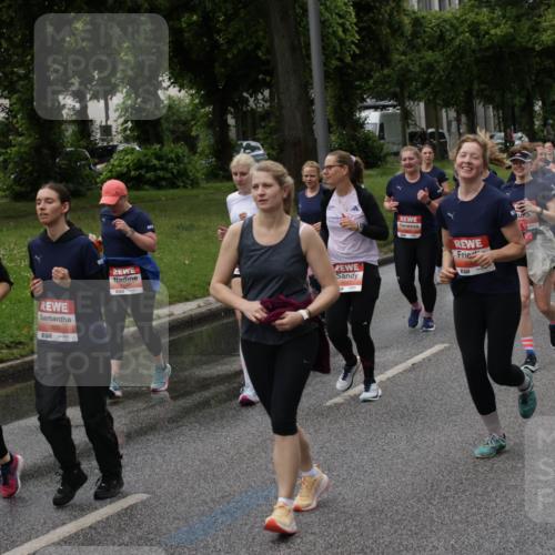 14.06.2026 - REWE Women's Run Jannik Wohlers http://msf.ph/oto/9814543 14.06.2026 10:41:14 Laufen 5752, 5327, 51, 5748 meine-sportfotos.de