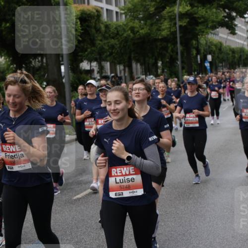 14.06.2026 - REWE Women's Run Jannik Wohlers http://msf.ph/oto/9814550 14.06.2026 10:41:15 Laufen 5062, 604, 7, 5748 meine-sportfotos.de