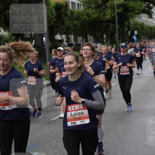 14.06.2026 - REWE Women's Run Jannik Wohlers http://msf.ph/oto/9814552 14.06.2026 10:41:15 Laufen 7, 5062, 5748 meine-sportfotos.de