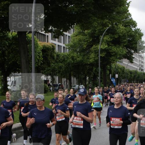 14.06.2026 - REWE Women's Run Jannik Wohlers http://msf.ph/oto/9814556 14.06.2026 10:41:17 Laufen 5177, 5470, 7 meine-sportfotos.de