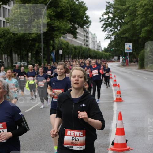 14.06.2026 - REWE Women's Run Jannik Wohlers http://msf.ph/oto/9814564 14.06.2026 10:41:18 Laufen 5992 meine-sportfotos.de