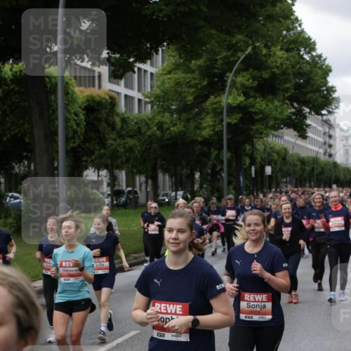 14.06.2026 - REWE Women's Run Jannik Wohlers http://msf.ph/oto/9814569 14.06.2026 10:41:19 Laufen 6000 meine-sportfotos.de