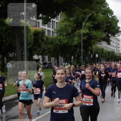 14.06.2026 - REWE Women's Run Jannik Wohlers http://msf.ph/oto/9814571 14.06.2026 10:41:19 Laufen 5765, 6000 meine-sportfotos.de
