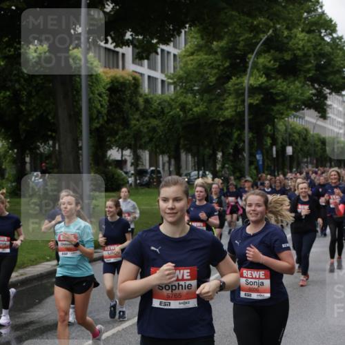 14.06.2026 - REWE Women's Run Jannik Wohlers http://msf.ph/oto/9814573 14.06.2026 10:41:20 Laufen 5765, 6000 meine-sportfotos.de