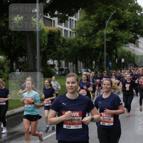 14.06.2026 - REWE Women's Run Jannik Wohlers http://msf.ph/oto/9814574 14.06.2026 10:41:20 Laufen 57, 5765, 6000, 7 meine-sportfotos.de