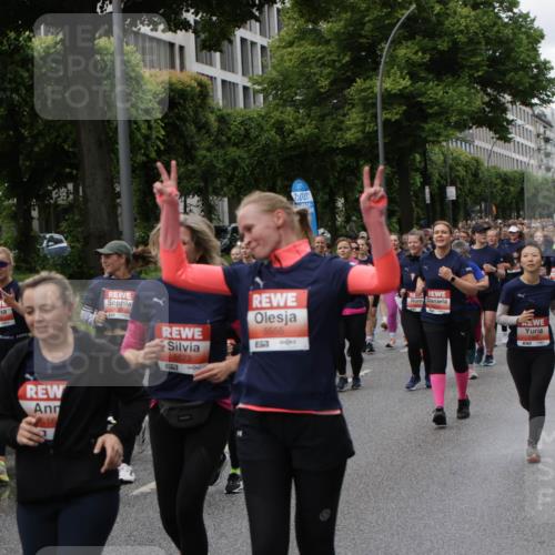 14.06.2026 - REWE Women's Run Jannik Wohlers http://msf.ph/oto/9814599 14.06.2026 10:41:25 Laufen 5522, 516, 6623, 65, 5556, 517, 1, 00 meine-sportfotos.de
