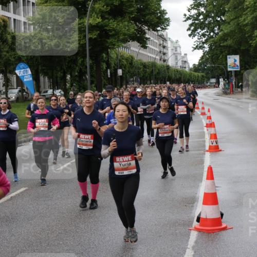 14.06.2026 - REWE Women's Run Jannik Wohlers http://msf.ph/oto/9814602 14.06.2026 10:41:26 Laufen 657, 7, 00, 5367 meine-sportfotos.de