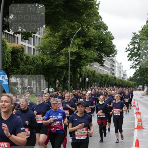 14.06.2026 - REWE Women's Run Jannik Wohlers http://msf.ph/oto/9814611 14.06.2026 10:41:28 Laufen 7, 00, 268, 5897 meine-sportfotos.de