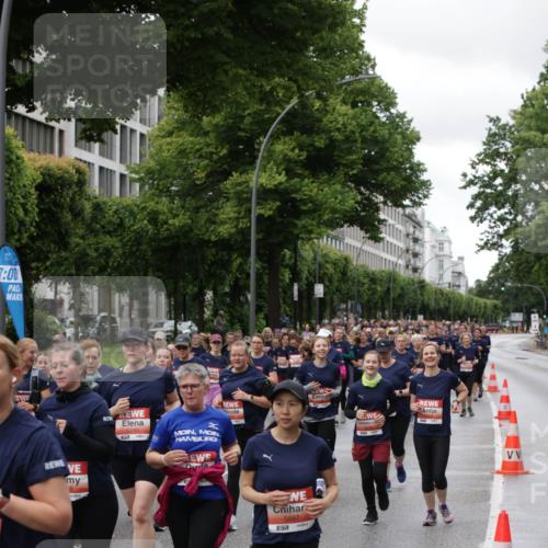 14.06.2026 - REWE Women's Run Jannik Wohlers http://msf.ph/oto/9814613 14.06.2026 10:41:29 Laufen 7, 00, 57, 5897, 57 meine-sportfotos.de