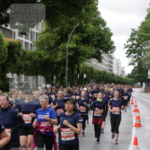14.06.2026 - REWE Women's Run Jannik Wohlers http://msf.ph/oto/9814618 14.06.2026 10:41:29 Laufen 5230, 7, 5897, 7 meine-sportfotos.de