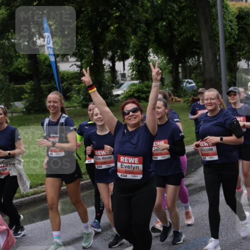 14.06.2026 - REWE Women's Run Jannik Wohlers http://msf.ph/oto/9814625 14.06.2026 10:41:32 Laufen 20, 5887, 5888, 5005, 5210, 5757, 5476 meine-sportfotos.de