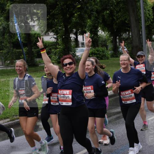 14.06.2026 - REWE Women's Run Jannik Wohlers http://msf.ph/oto/9814630 14.06.2026 10:41:32 Laufen 1, 58, 7, 5005, 7, 5757 meine-sportfotos.de