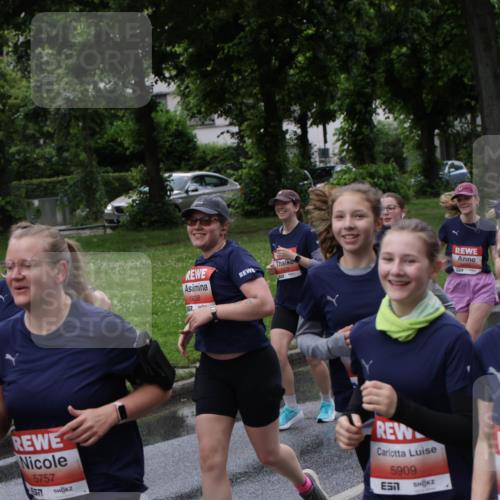 14.06.2026 - REWE Women's Run Jannik Wohlers http://msf.ph/oto/9814636 14.06.2026 10:41:33 Laufen 6038, 5757, 5909, 7, 5908 meine-sportfotos.de