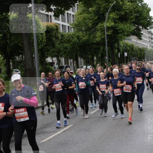 14.06.2026 - REWE Women's Run Jannik Wohlers http://msf.ph/oto/9814639 14.06.2026 10:41:35 Laufen 517, 6022, 6068 meine-sportfotos.de