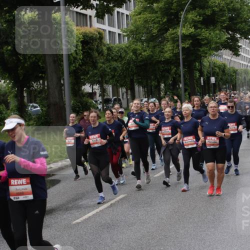 14.06.2026 - REWE Women's Run Jannik Wohlers http://msf.ph/oto/9814643 14.06.2026 10:41:35 Laufen 6022, 5577, 6068 meine-sportfotos.de